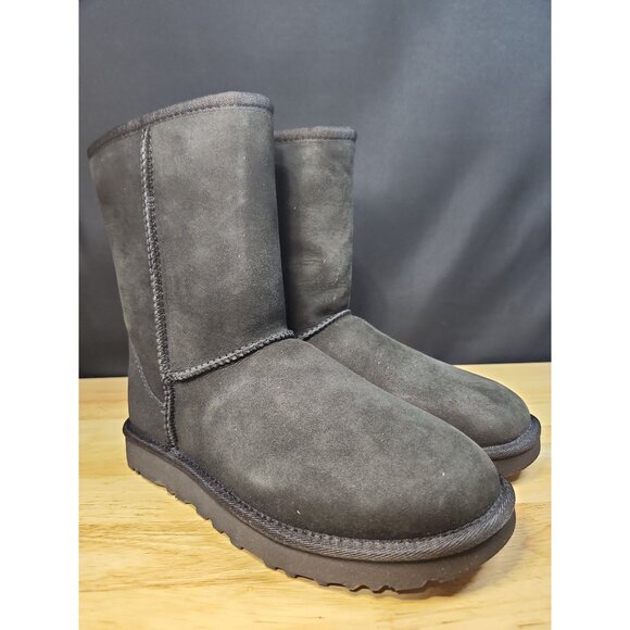 UGG boot size 6 Classic short ii - Picture 6 of 7